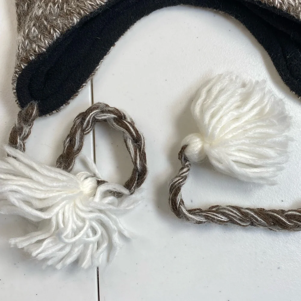 NWOT Girls Beown Koala Bear Pom Pom Beanie Knit Winter Hat